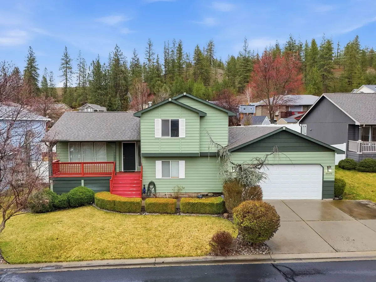 6840 N Oxford Ln, Spokane, WA 99208 - #1