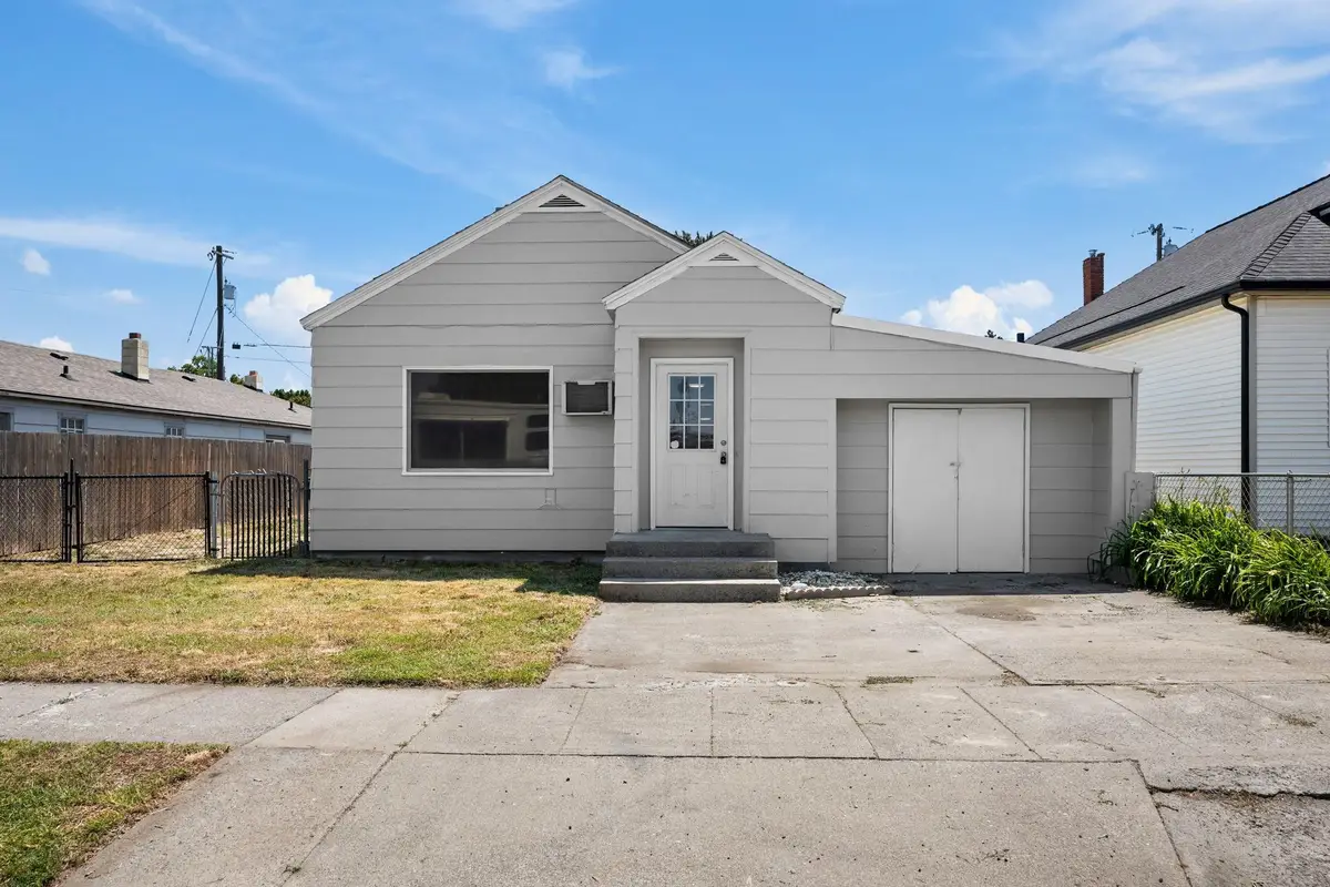 308 E 7th Ave, Ritzville, WA 99169 - #1
