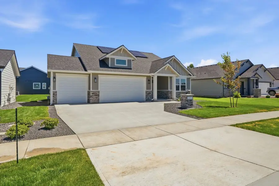 1236 N High Desert Dr, Deer Park, WA 99006 - #2