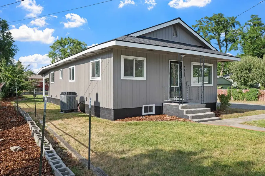 7907 E Nora Ave, Spokane Valley, WA 99212 - #2
