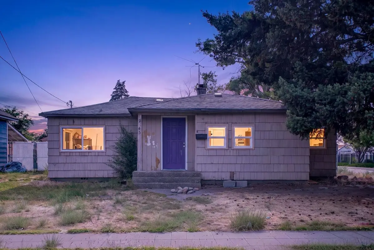 2443 N Wiscomb St, Spokane, WA 99207 - #1