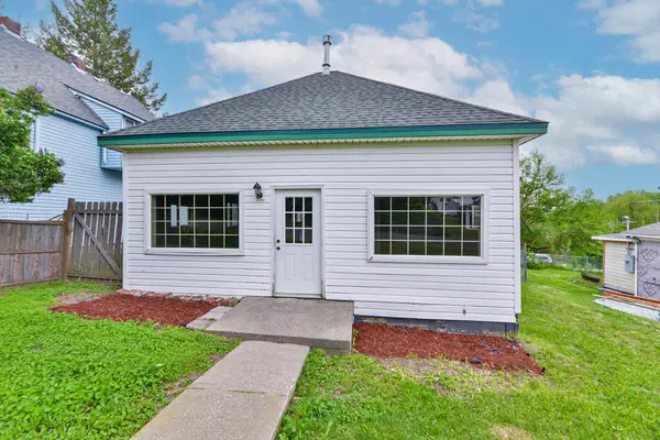 512 S Lebo St, Tekoa, WA 99033