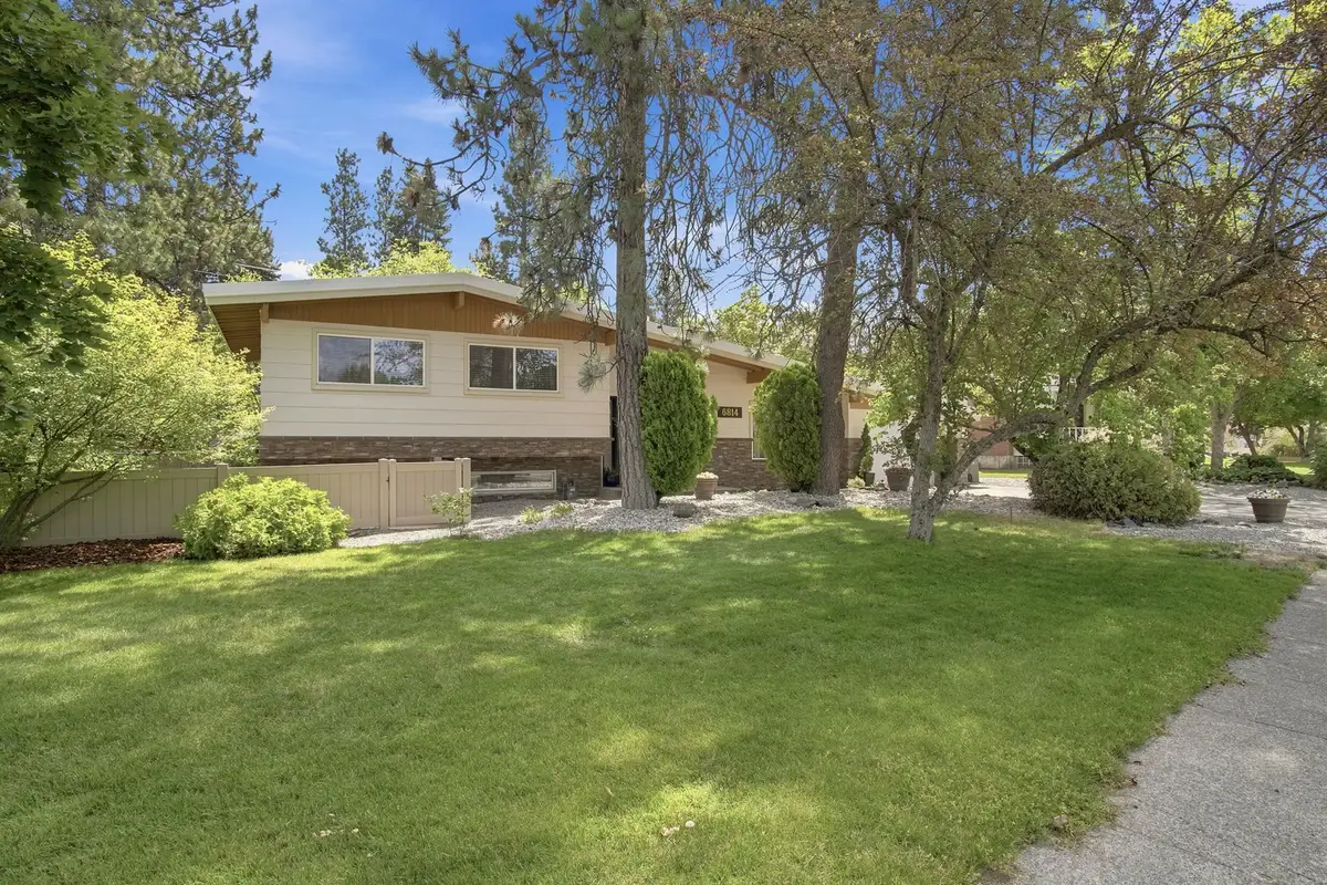 6814 N Wall St, Spokane, WA 99208 - #1