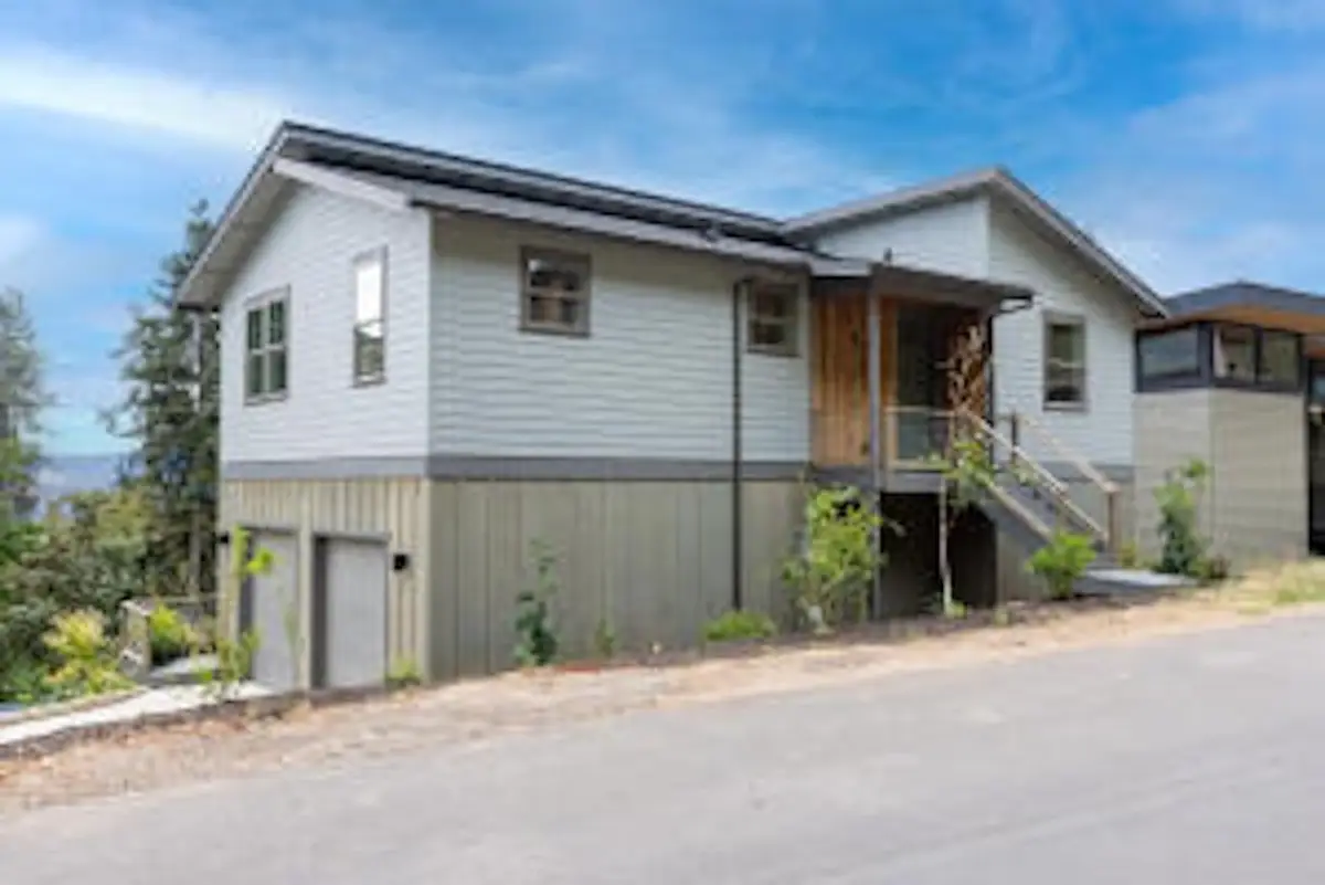 215 NW Sophie Ln, White Salmon, WA 98672 - #1