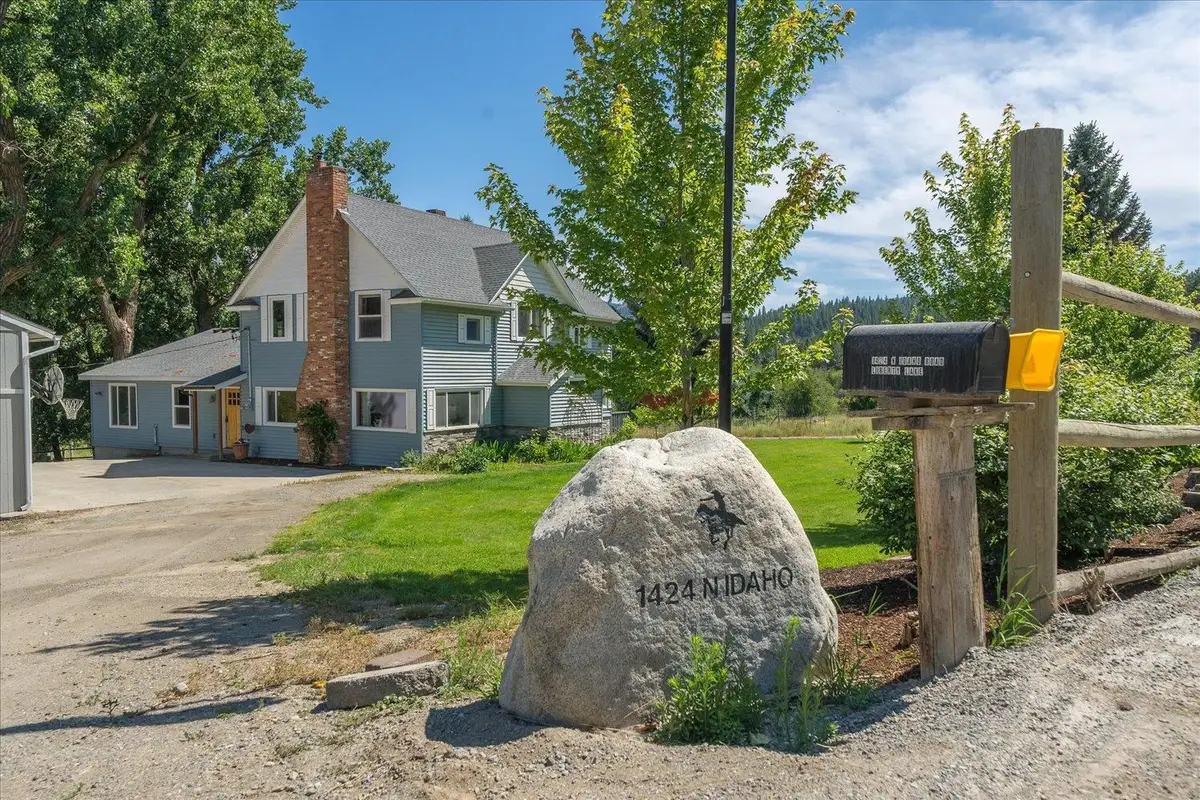 1424 N Idaho Rd, Liberty Lake, WA 99019 - #1