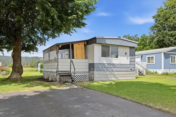 22105 E Wellesley Ave, Otis Orchards, WA 99027