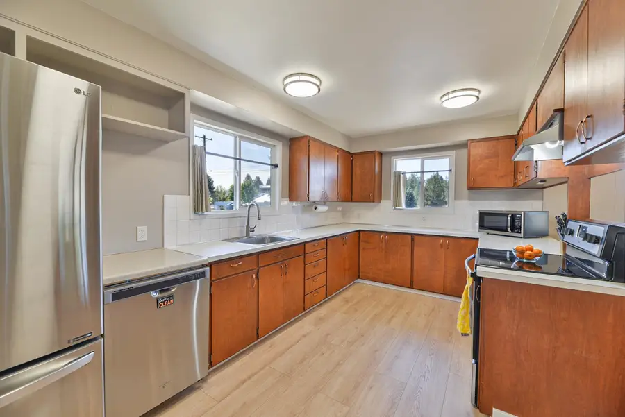 11312 W Betz Rd, Cheney, WA 99004 - #3