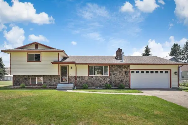 509 S Cavalier Ct, Greenacres, WA 99016