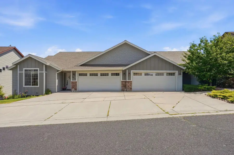 1611 S Cochran St, Spokane, WA 99224 - #2