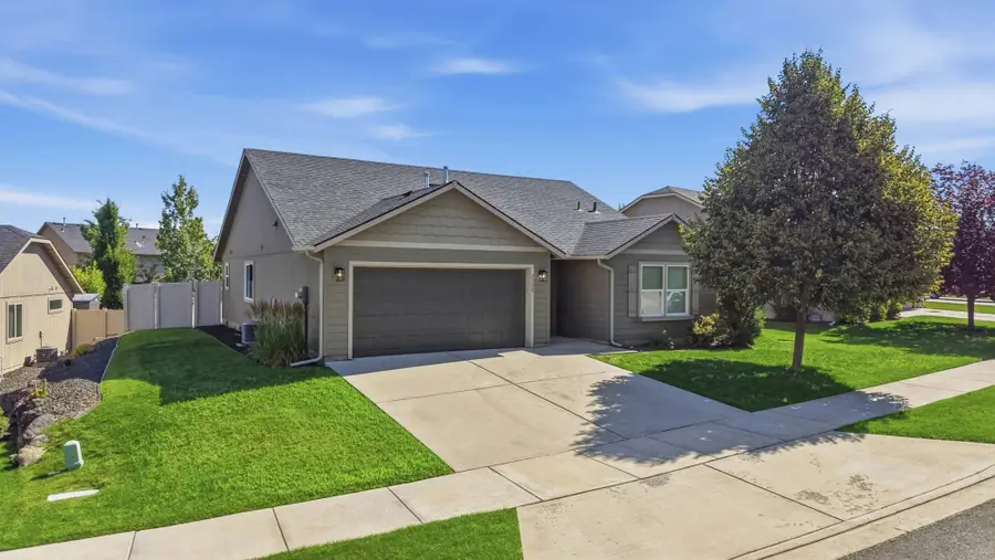 2209 S Lloyd Ct, Spokane, WA 99223 - #2
