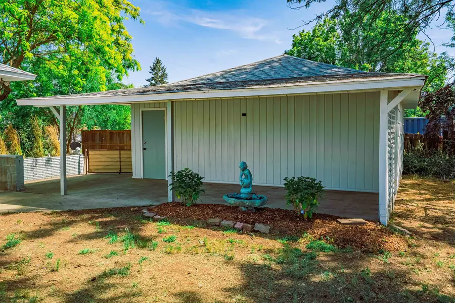 1109 N Balfour Ct, Spokane Valley, WA 99206 - #3