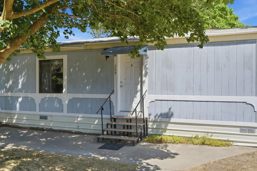209 S Clark Ave, Lacrosse, WA 99143 - #3