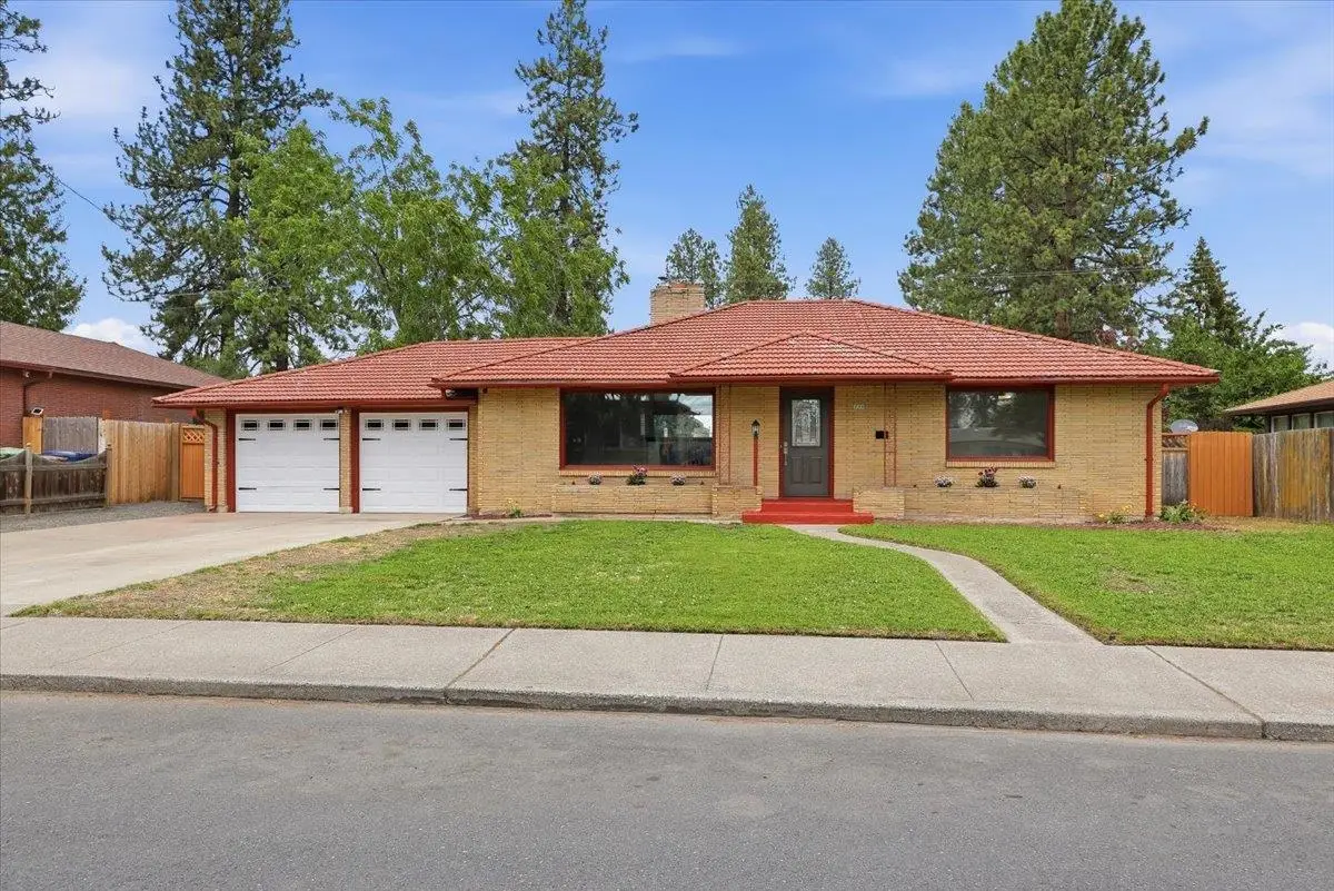 228 W Nebraska Ave, Spokane, WA 99205 - #1