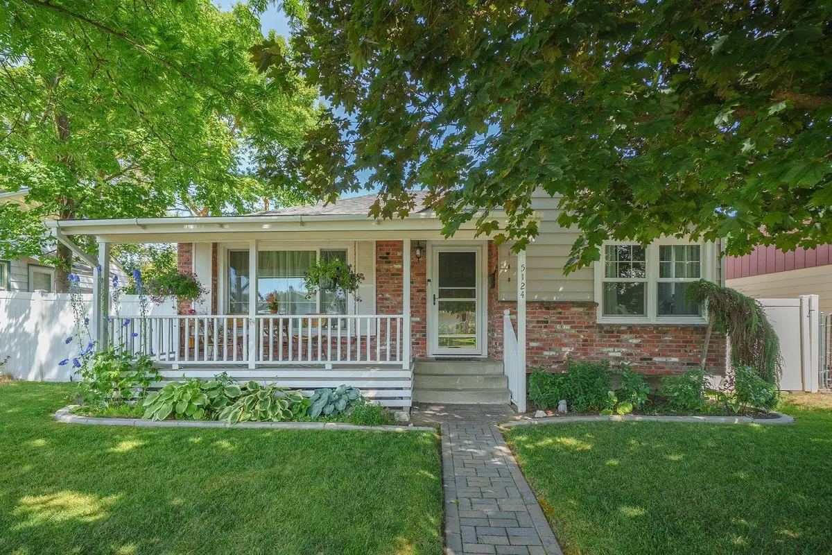 5124 N Oak St, Spokane, WA 99205 - #1