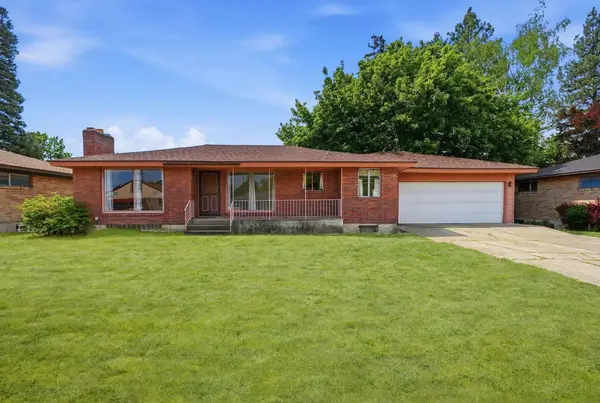 2217 W Gordon Ave, Spokane, WA 99205