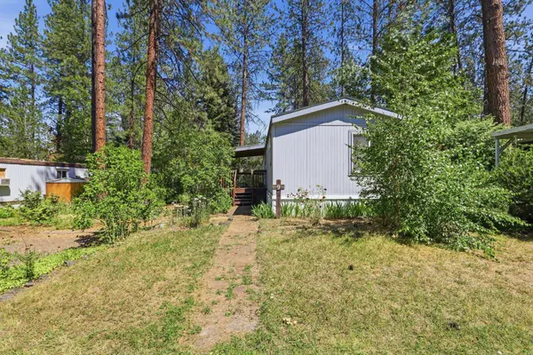 8900 S Mullen Hill Rd, Spokane, WA 99224