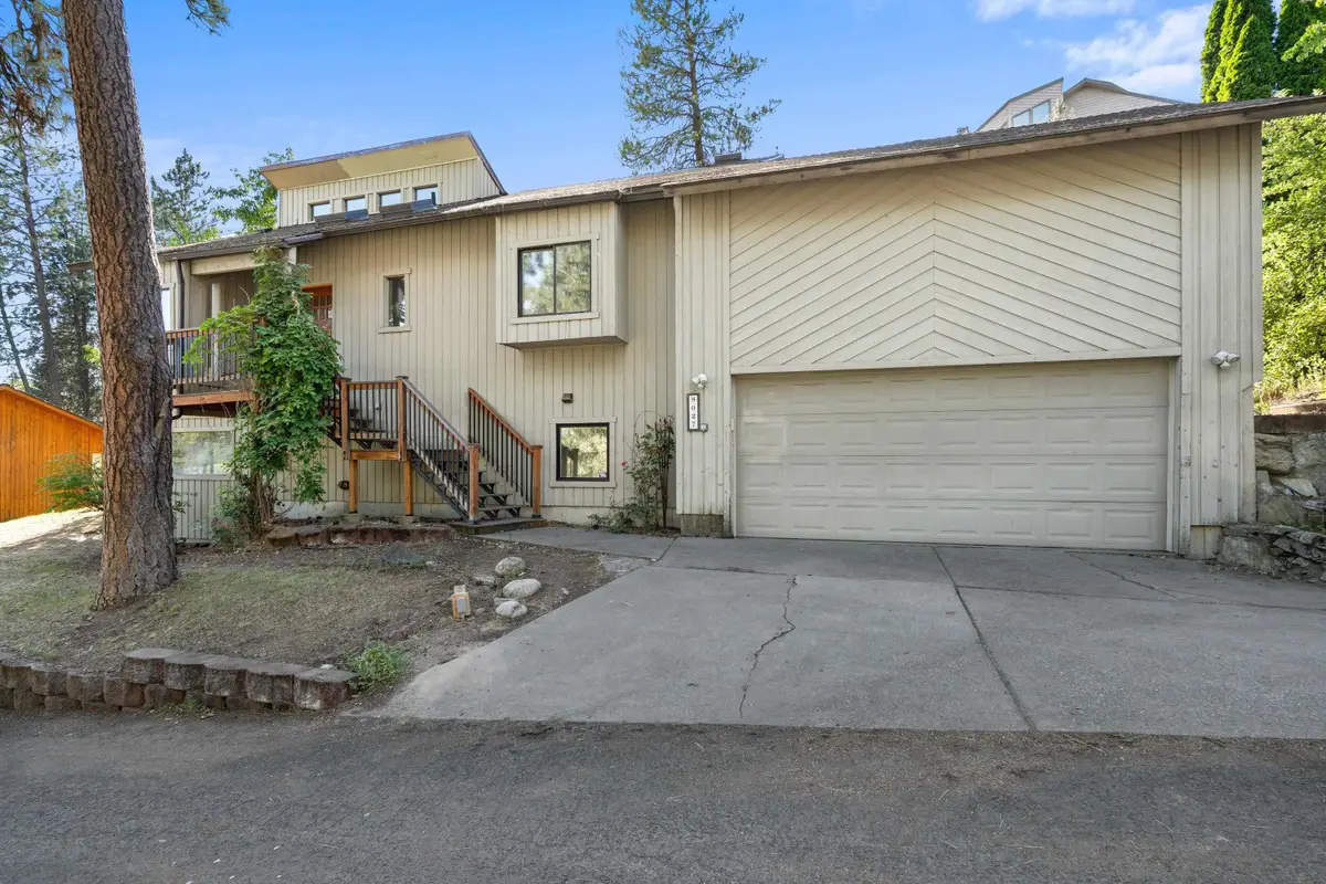 8027 E Elde Dr, Spokane Valley, WA 99212 - #1