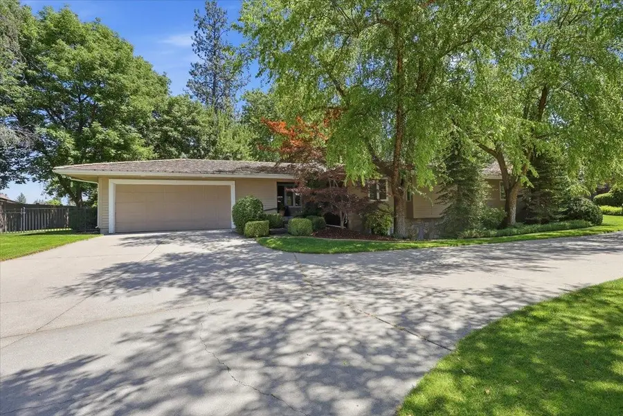 4402 S Saint Andrews Ln, Spokane, WA 99223 - #3