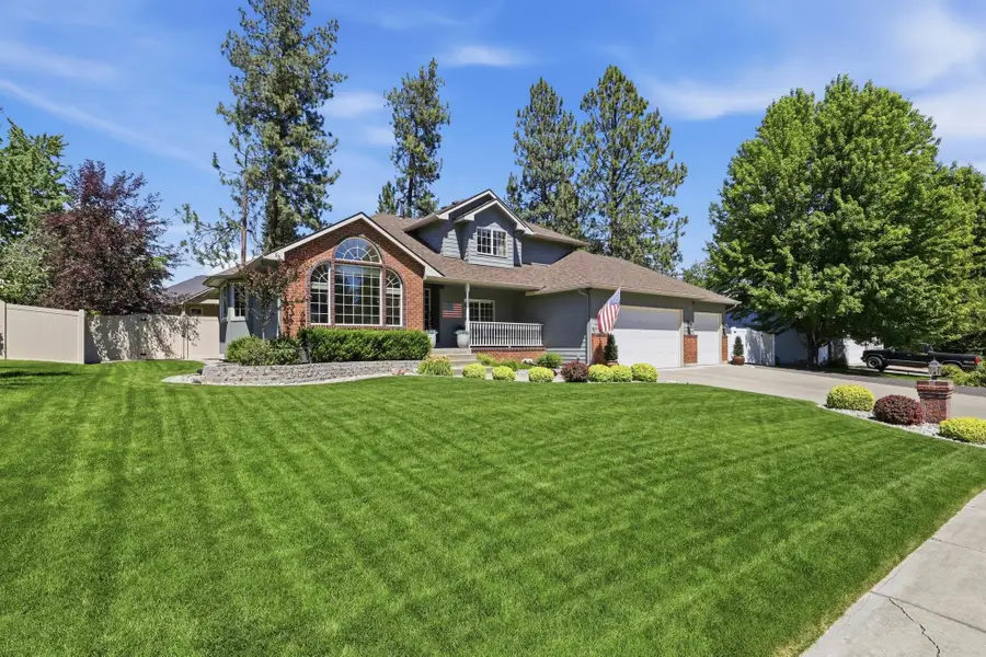 1013 E Blackhawk Dr, Spokane, WA 99208 - #2