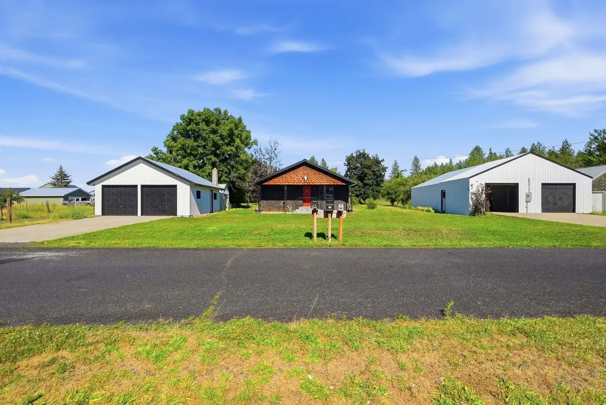 228 N Arcadia Ave, Deer Park, WA 99006 - #1