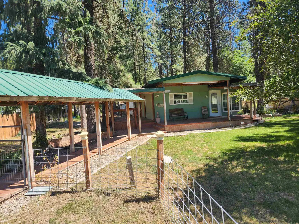 3252 Circle Dr, Valley, WA 99181 - #1