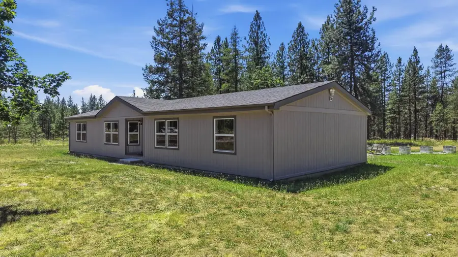 3311 E Oregon Rd, Elk, WA 99009 - #3