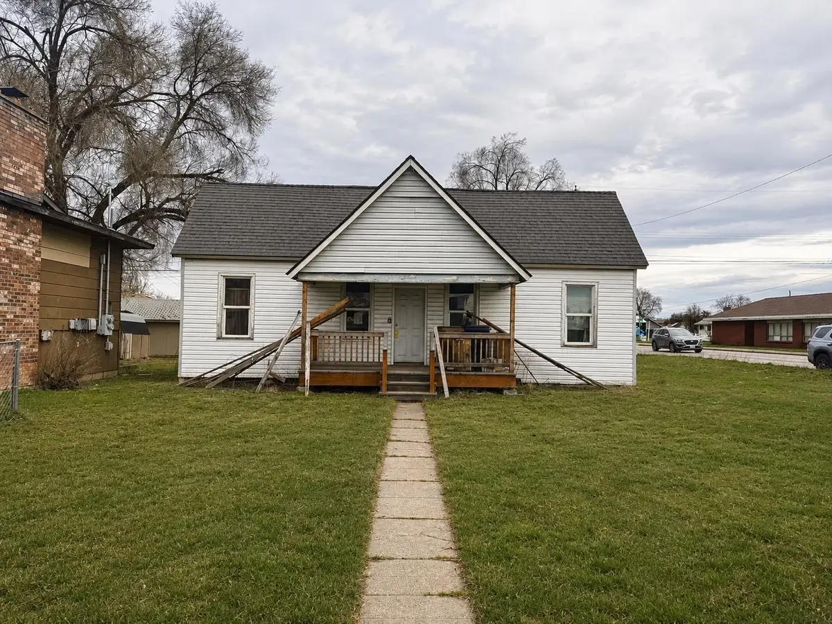 1002 E Princeton Ave, Spokane, WA 99207 - #1