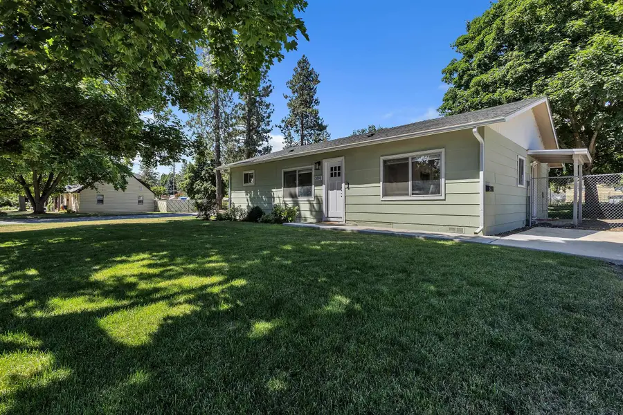 304 N 4th St, Cheney, WA 99004 - #2