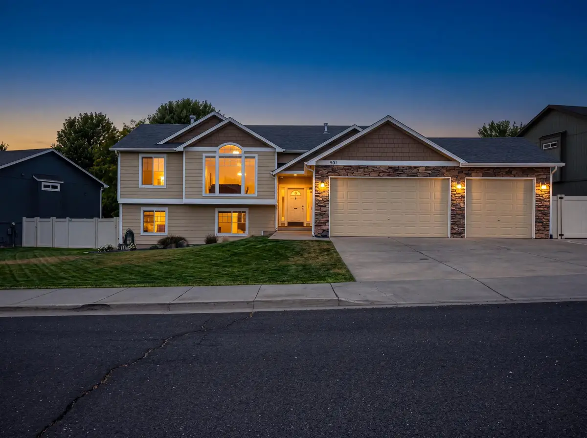 501 E Parker Dr, Colbert, WA 99005 - #1