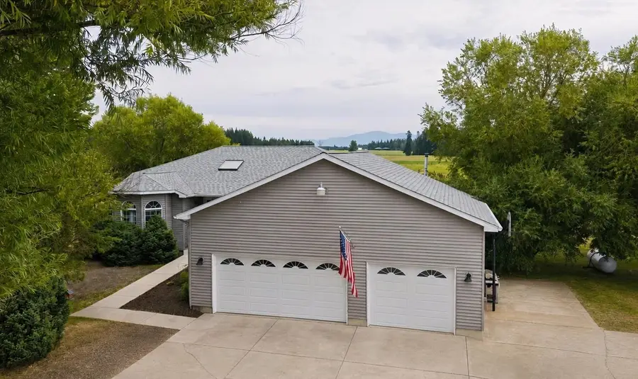 41218 N Grove Rd, Deer Park, WA 99006 - #3