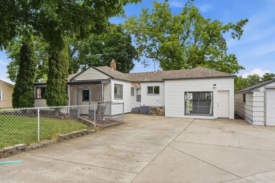 2015 N Vista Rd, Spokane, WA 99212 - #2