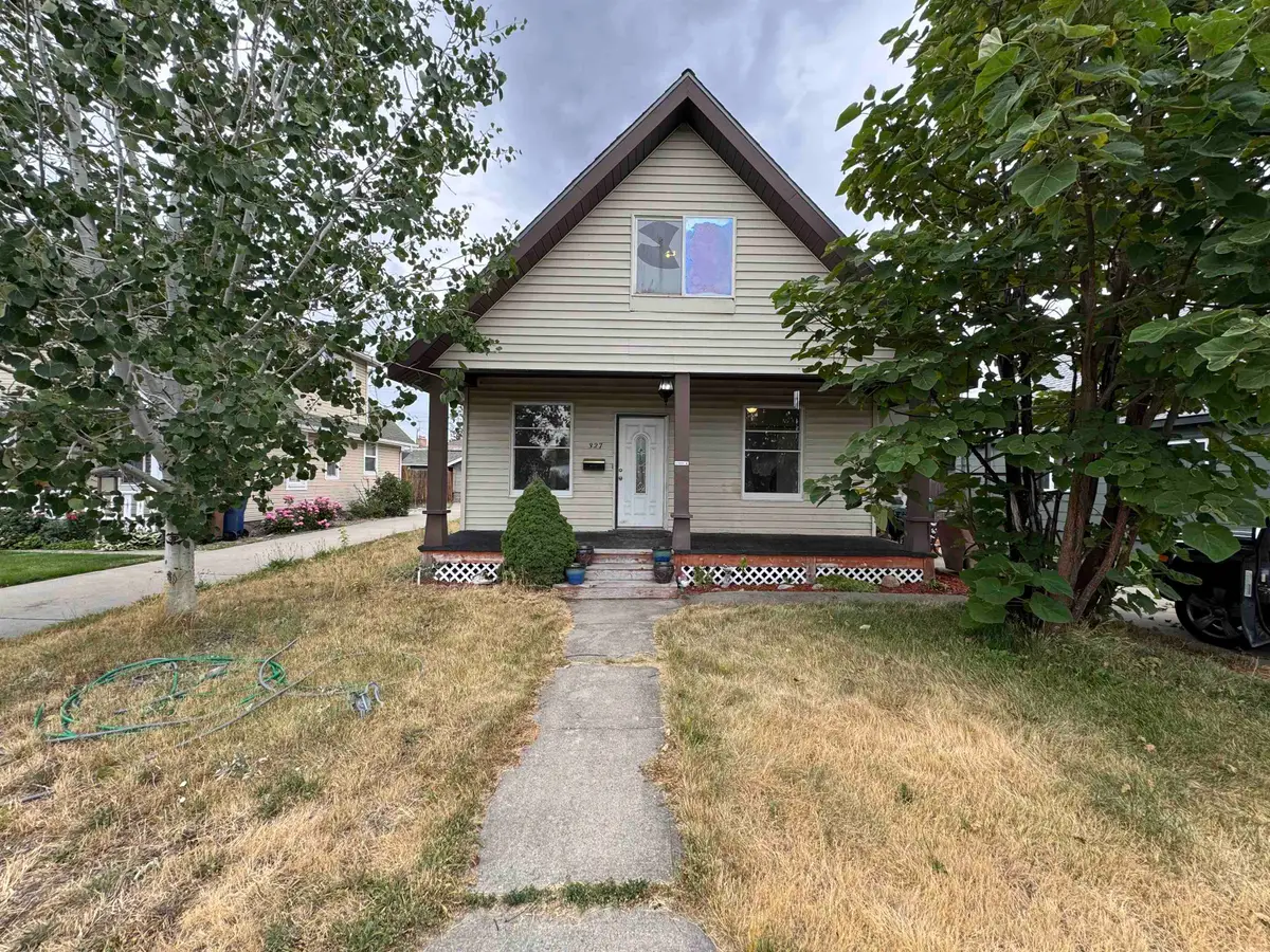 327 E Gordon Ave, Spokane, WA 99207 - #1