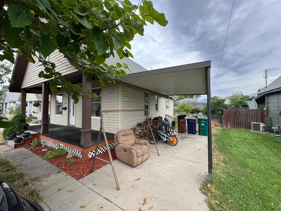 327 E Gordon Ave, Spokane, WA 99207 - #3