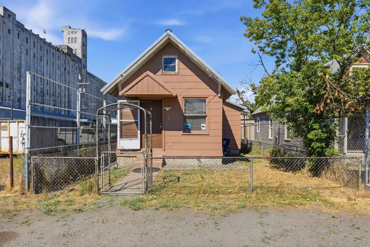 705 N Altamont St, Spokane, WA 99202 - #1