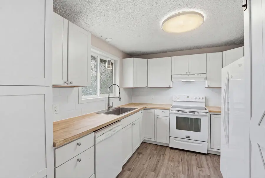 600 E Herb St, Medical Lake, WA 99022 - #3