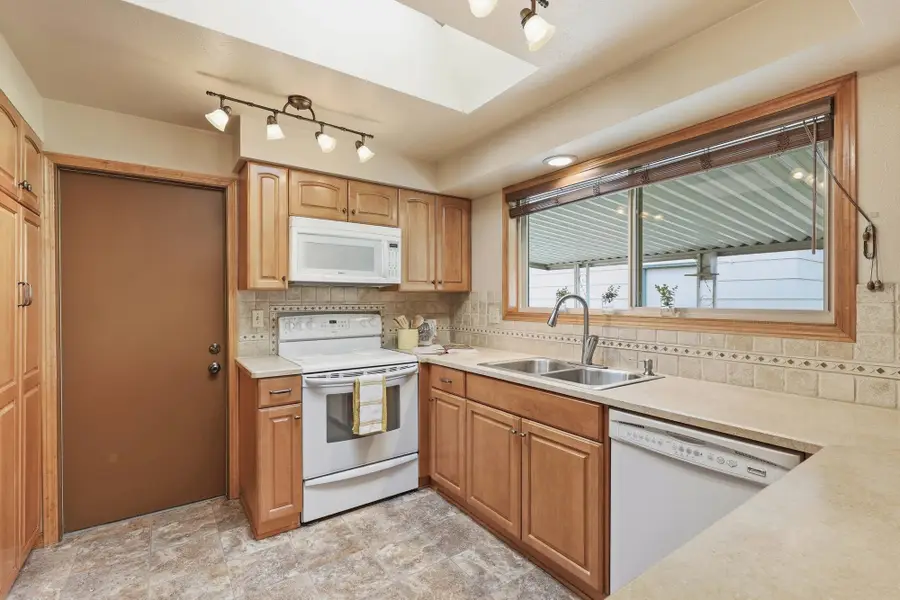 2723 S Cheryl Ct, Spokane Valley, WA 99037 - #2