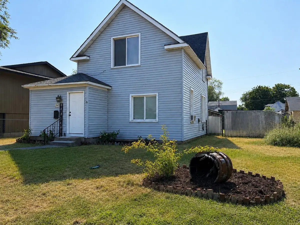 2523 N Nevada St, Spokane, WA 99207 - #1