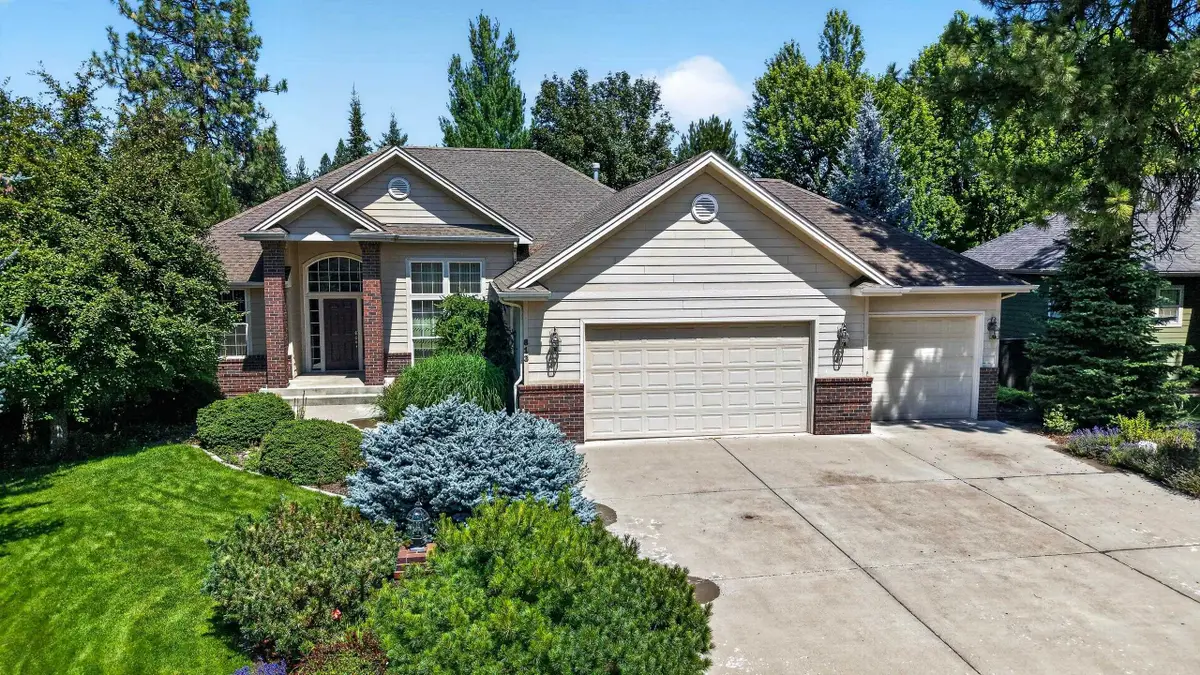 813 E Golden Rd, Spokane, WA 99208 - #1