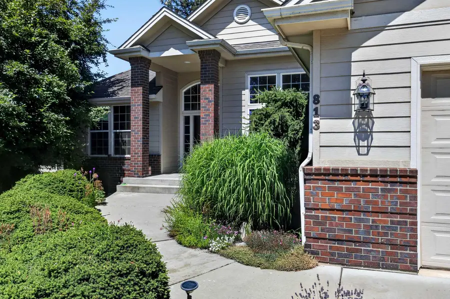 813 E Golden Rd, Spokane, WA 99208 - #2