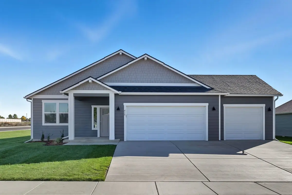 418 N Washington Ave, Deer Park, WA 99006 - #1