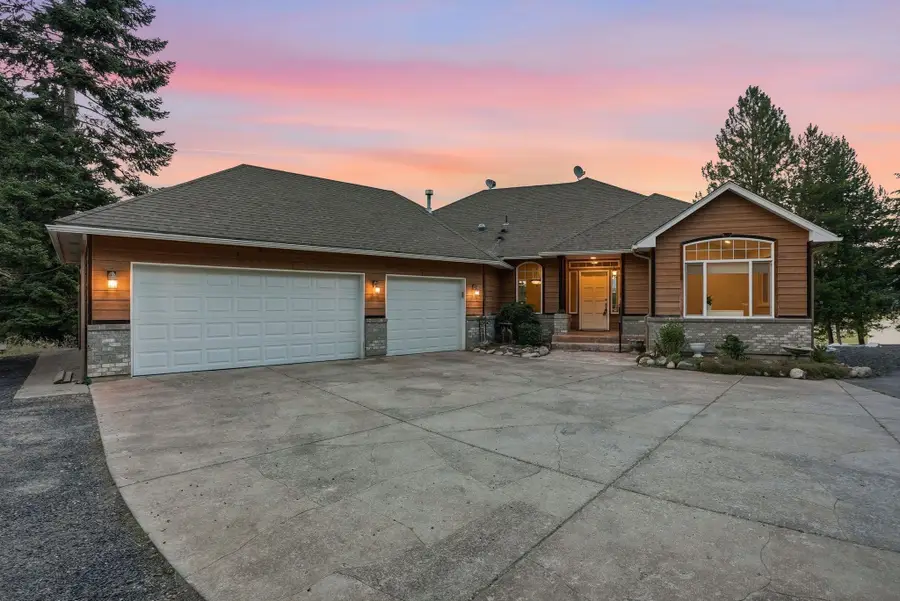 23815 E Winter Pine Ln, Newman Lake, WA 99025 - #2