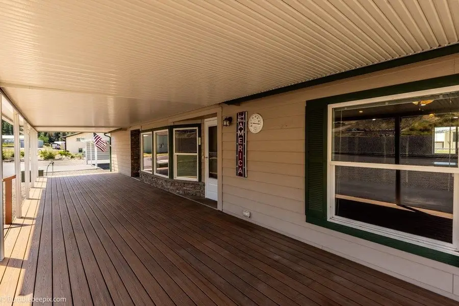 202 Airport Way, Seven Bays, WA 99122 - #3
