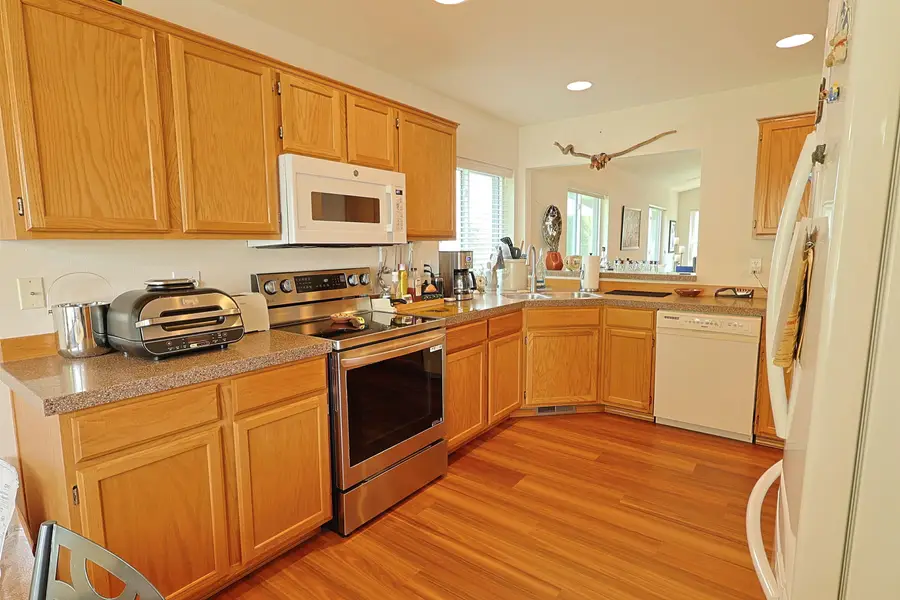 3815 S Greystone Ln, Spokane, WA 99223 - #3