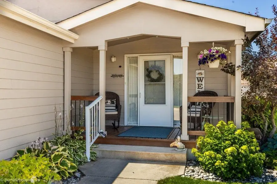 1725 N Hodges Ln, Spokane Valley, WA 99016 - #3