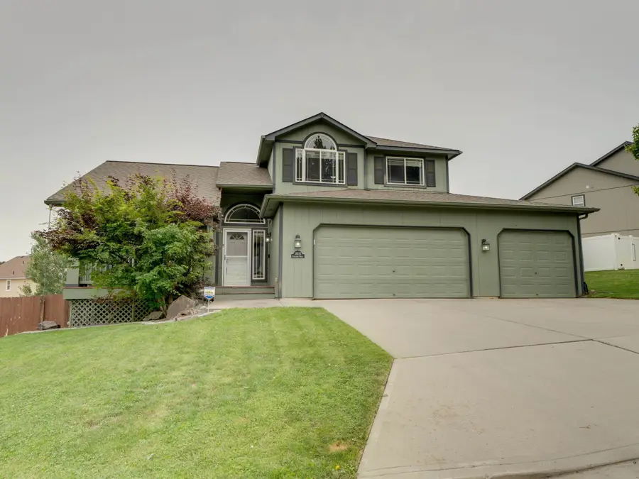 18105 E Crescent Dr, Greenacres, WA 99016 - #2