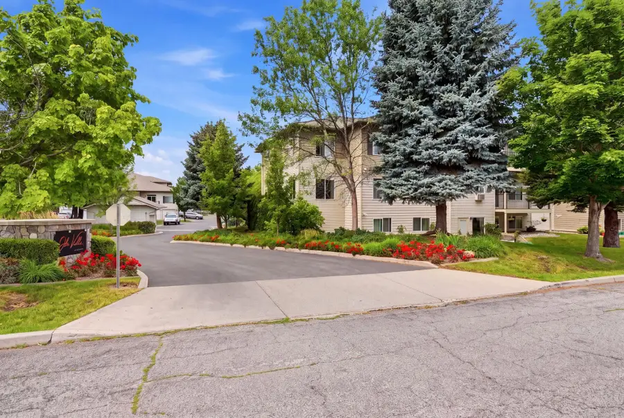 22855 E Country Vista Dr #392, Liberty Lake, WA 99019 - #2