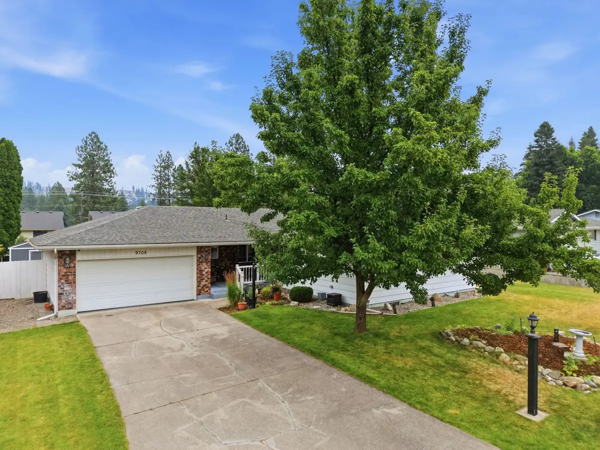 9708 N Fotheringham St, Spokane, WA 99208 - #1