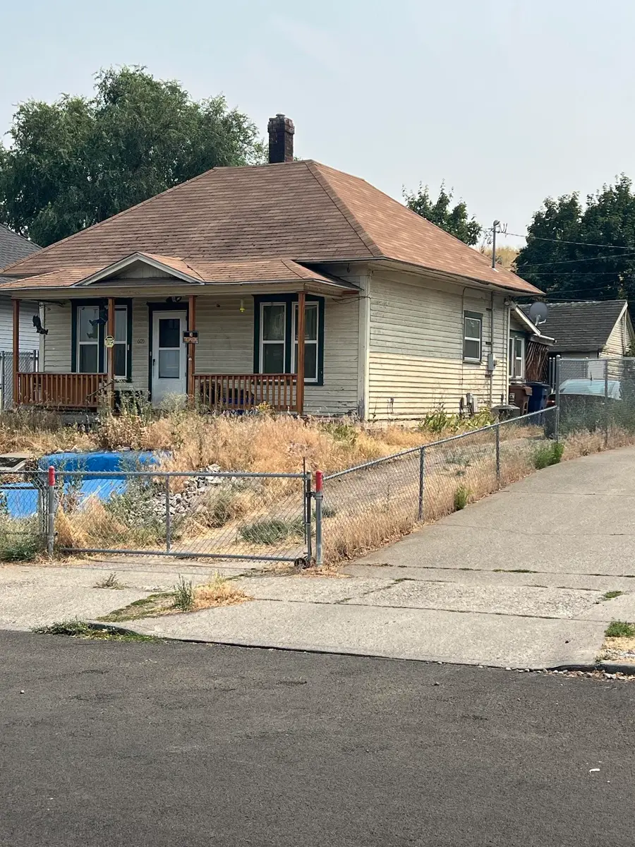 605 W Augusta Ave, Spokane, WA 99205 - #2