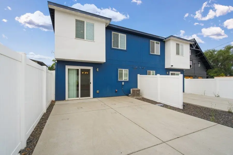 1422 N Wall St, Spokane, WA 99201 - #2