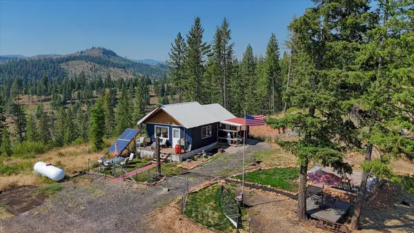 2030 K Rose Hill Rd, Springdale, WA 99173